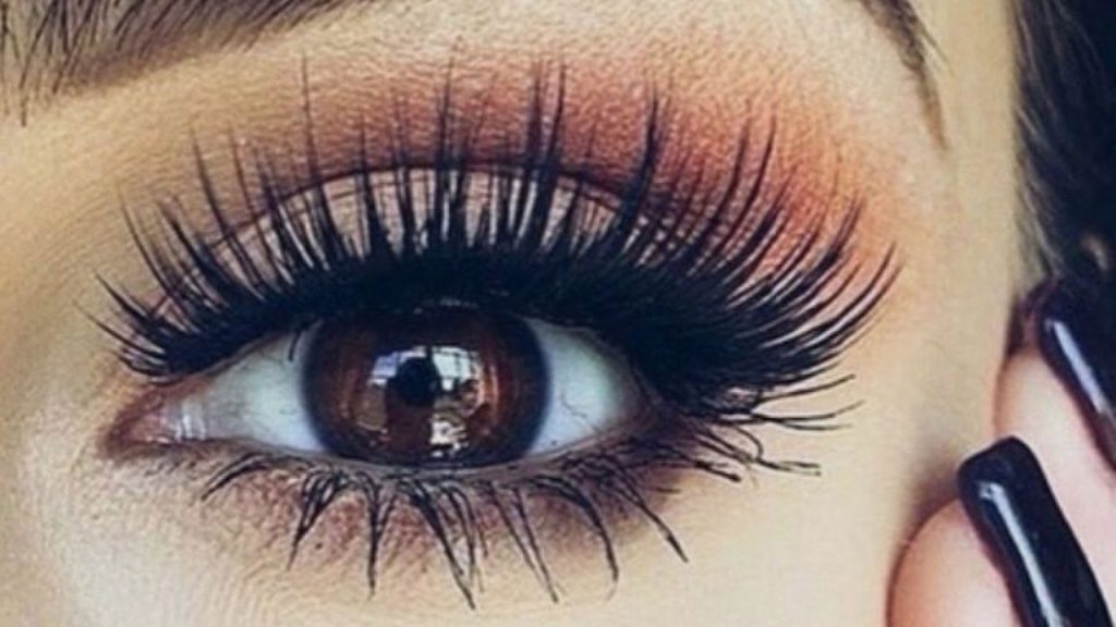 Eyelash extension